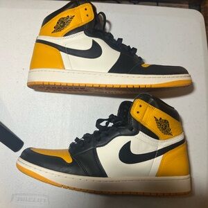 Air Jordan 1 Retro “Taxi” Men Sz 12.5